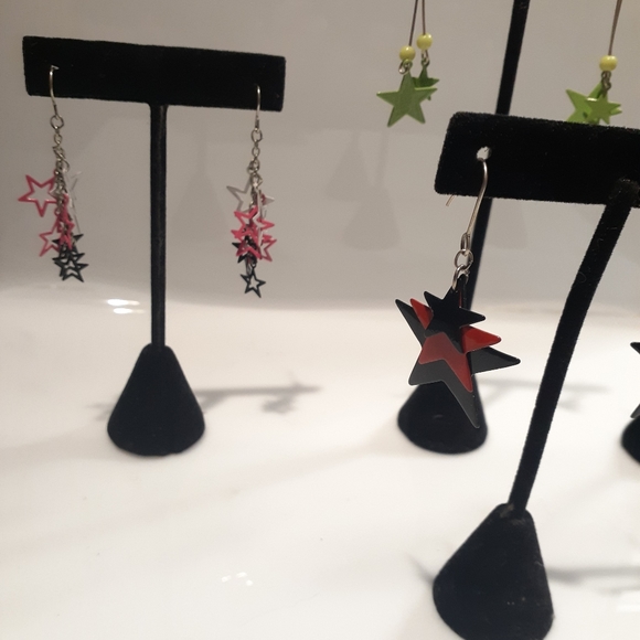 4 Set of Star Dangle Earrings - Picture 2 of 3